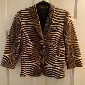 Beautiful Classic tiger print dress jacket, fully lined inside no blemishes.